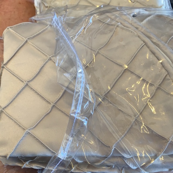 Bella Pin Tuck Diamond Window Valance in Linen - Picture 7 of 7